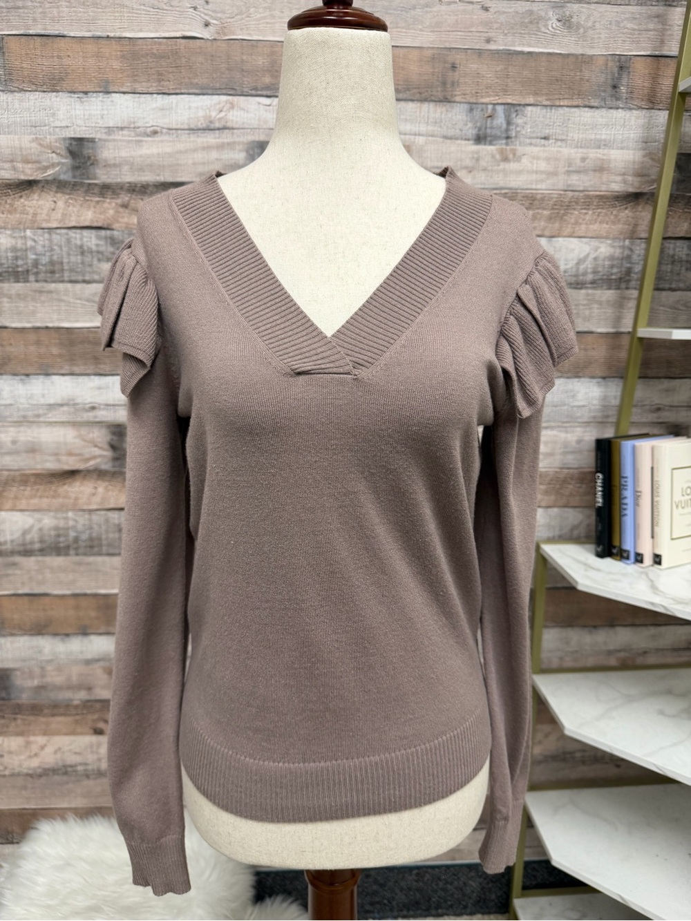 Truth by Republic brown ruffle shoulder v neck sweater small